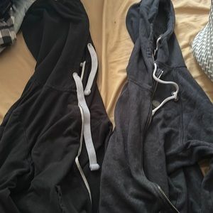 Black: L Grey: M